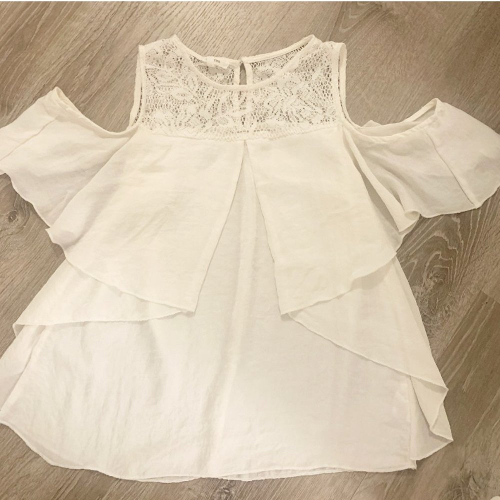 Maurices Tops | White Cold Shoulder Top